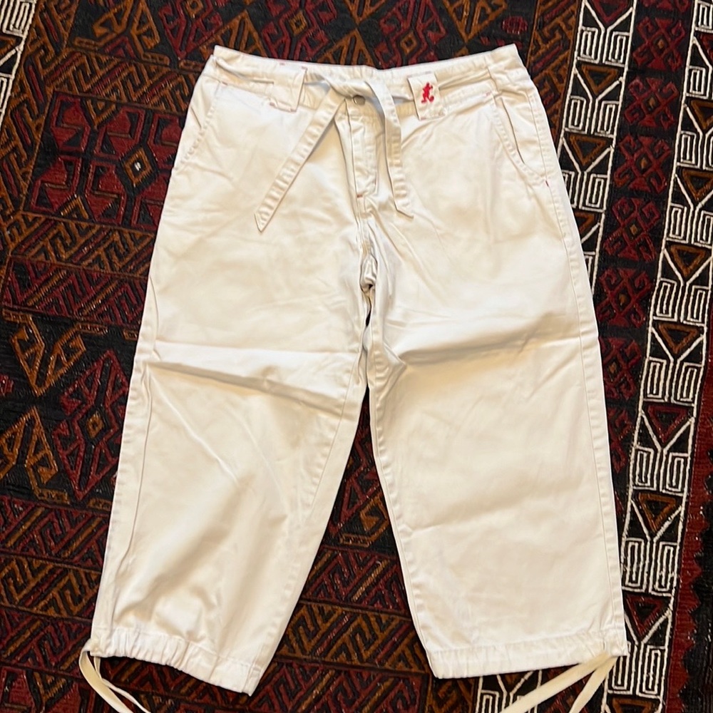 WALT DISNEY WORLD khaki belted capri pants w embroidered Mickey Mouse sz SMALL - Picture 6 of 12